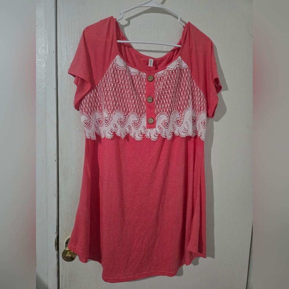 Rosegal Pink Button-Front Lace  Long Blouse-Wear With Leggings.1 Spot. See Pics.
